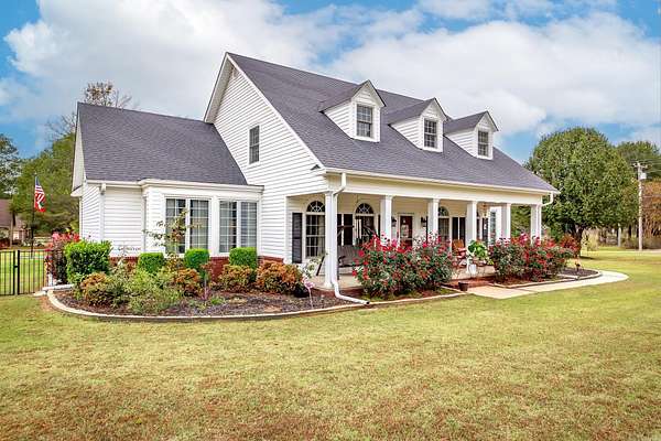 2.25 Acres of Residential Land with Home for Sale in Cabot, Arkansas