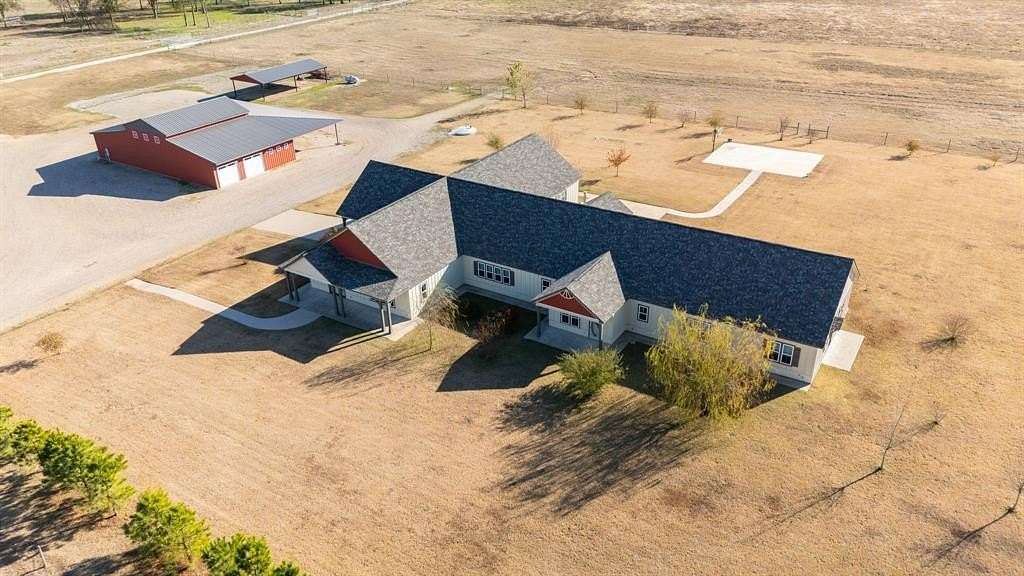 240 Acres of Agricultural Land with Home for Sale in Brookston, Texas