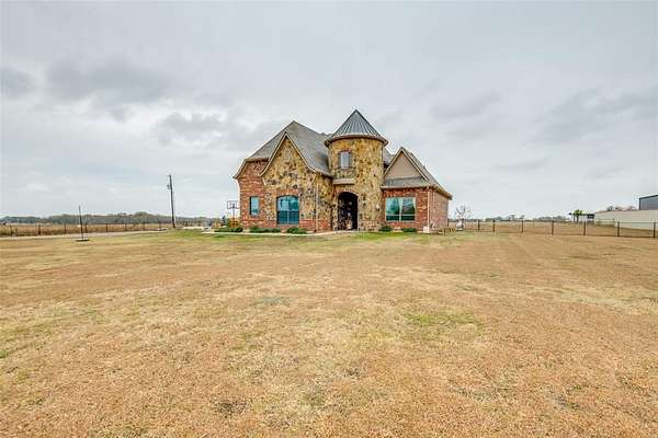 3.89 Acres of Residential Land with Home for Sale in McLendon-Chisholm, Texas
