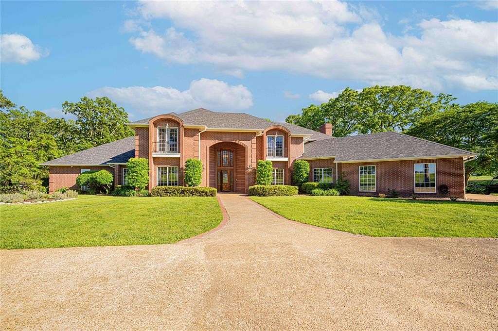 93.6 Acres of Agricultural Land with Home for Sale in Omaha, Texas