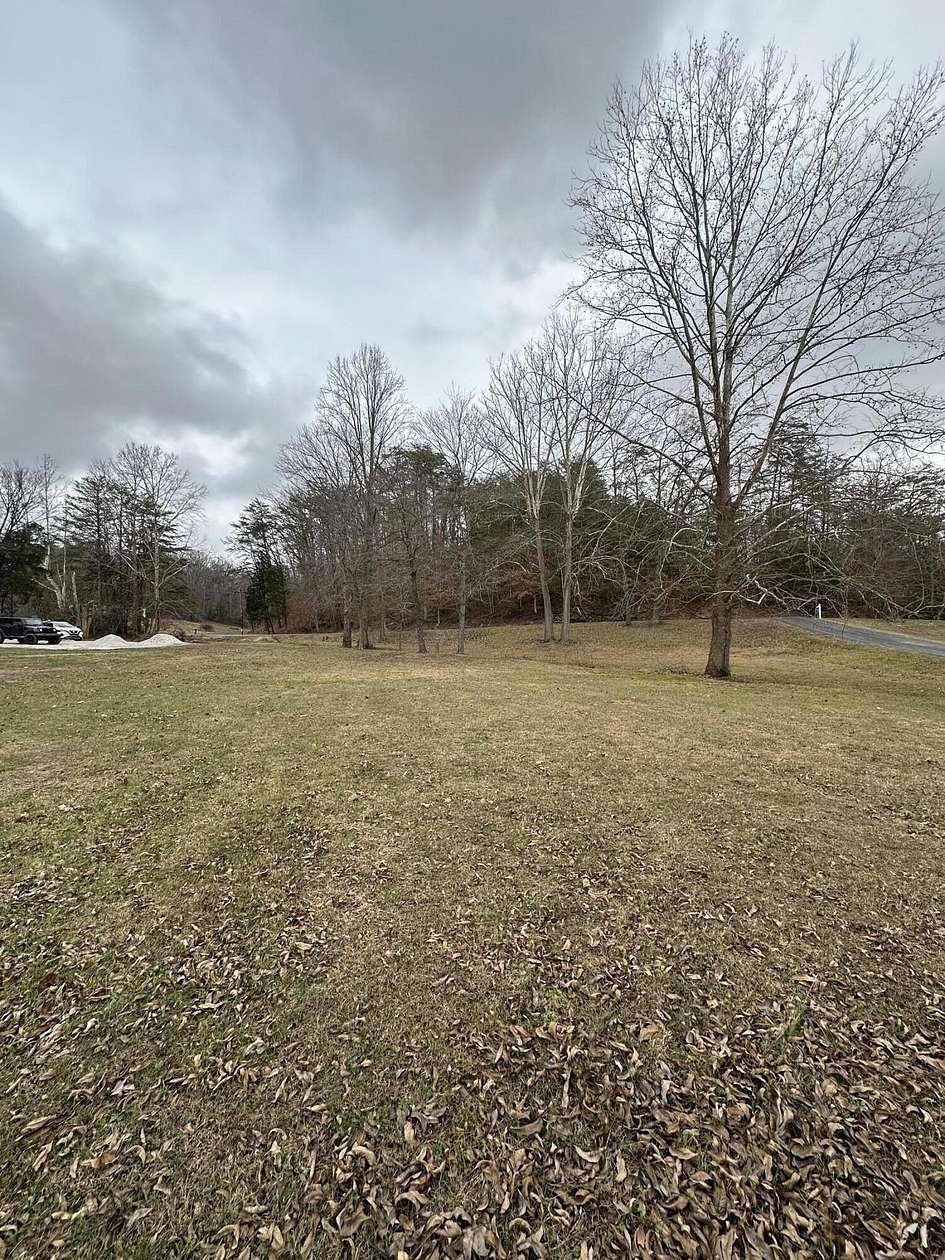1 Acre of Land for Sale in Irvine, Kentucky