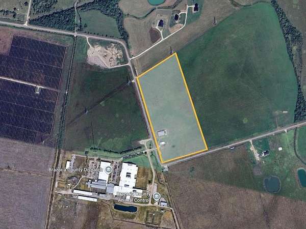 25 Acres of Agricultural Land for Sale in Angleton, Texas
