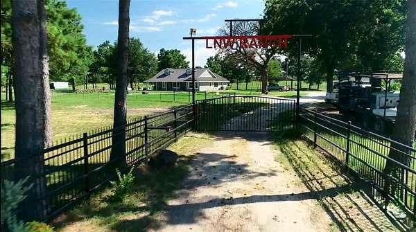 15.3 Acres of Land with Home for Sale in Edgewood, Texas