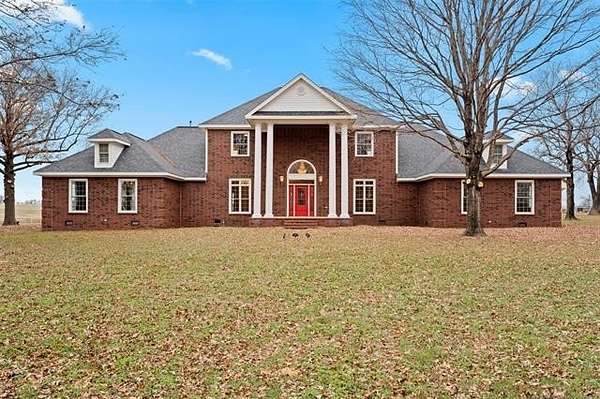 15 Acres of Land with Home for Sale in Vinita, Oklahoma