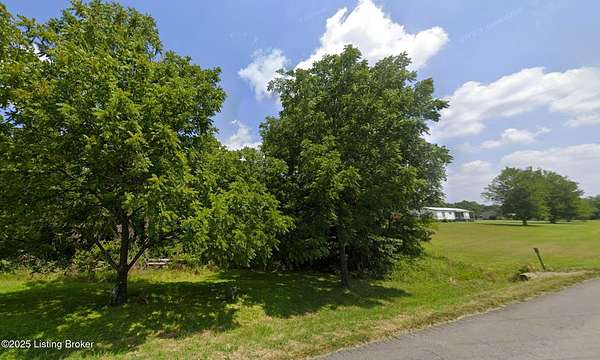 24 Acres of Recreational Land & Farm for Sale in Crofton, Kentucky