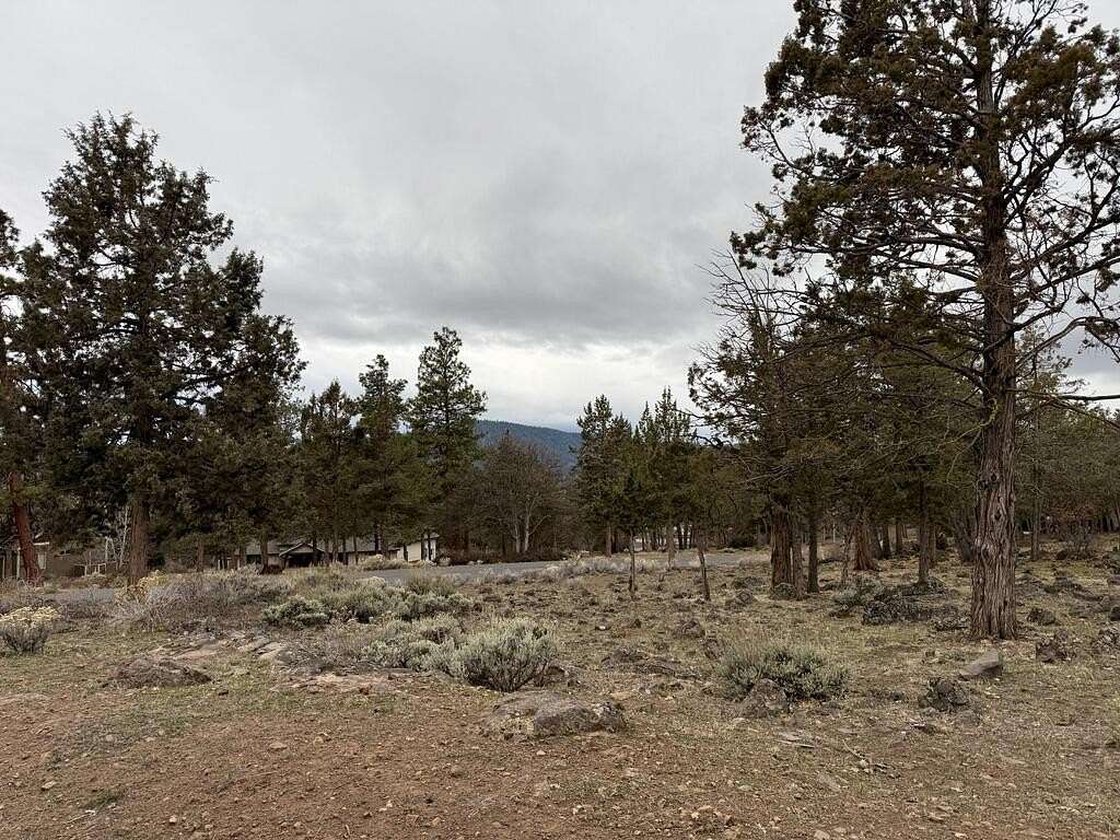 0.59 Acres of Residential Land for Sale in Klamath Falls, Oregon