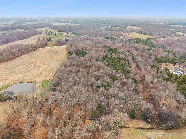 16.7 Acres of Land for Sale in Bowling Green, Kentucky