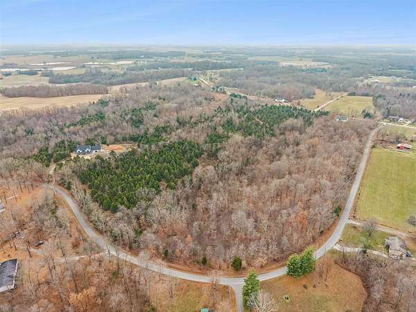 9.49 Acres of Residential Land for Sale in Bowling Green, Kentucky