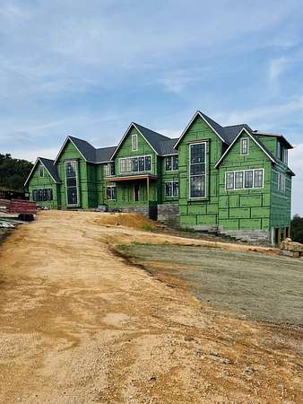 14.4 Acres of Land with Home for Sale in Eagleville, Tennessee