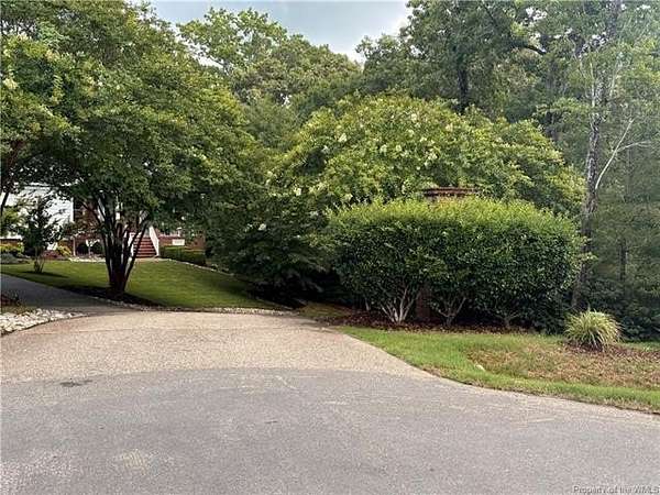 1 Acre of Residential Land for Sale in Toano, Virginia