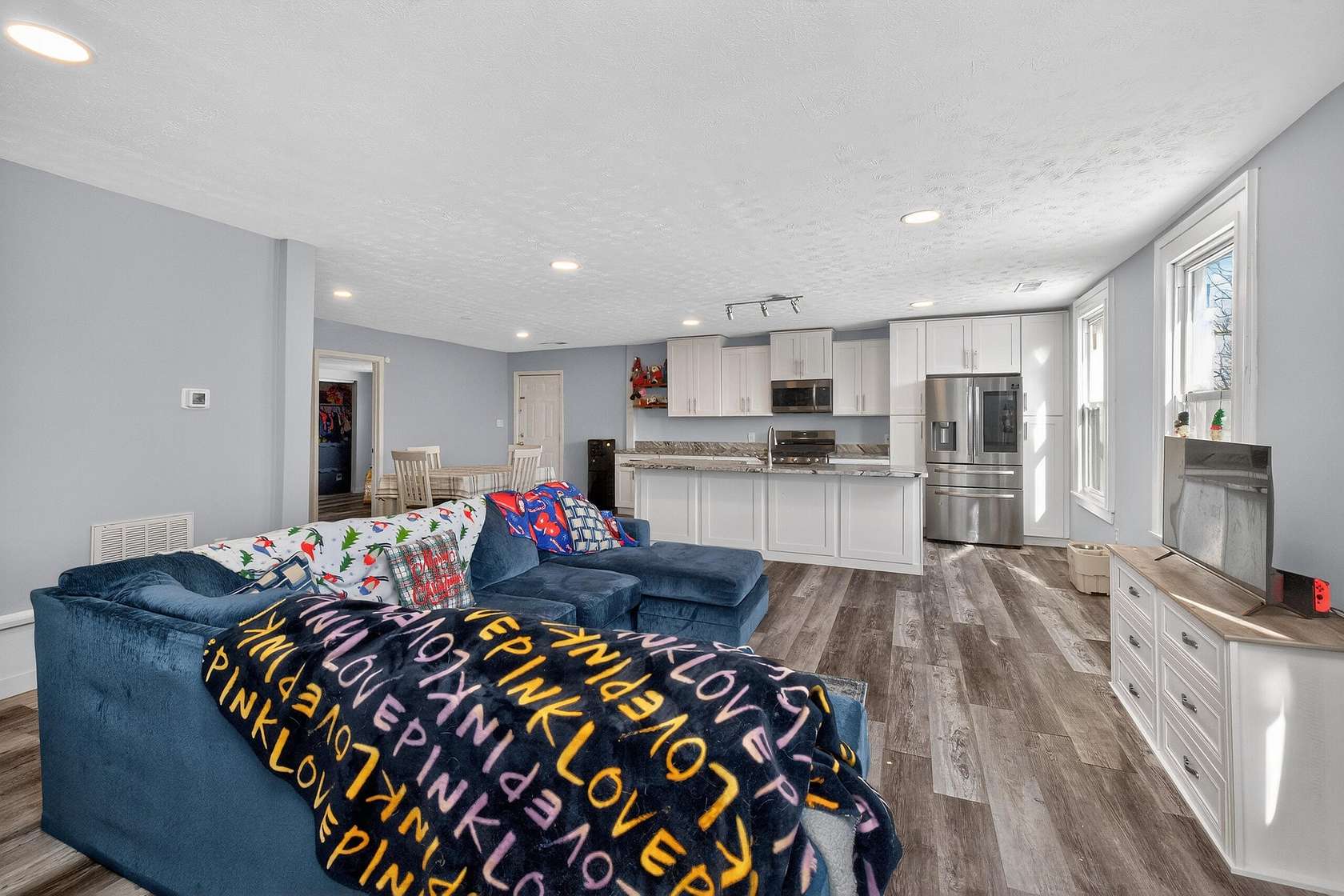 5 Acres of Residential Land with Home for Sale in Georgetown, Kentucky