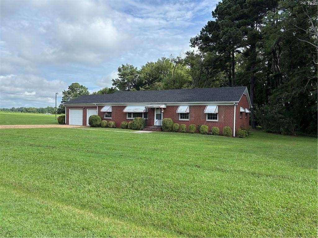 1.5 Acres of Residential Land with Home for Sale in Ivor, Virginia
