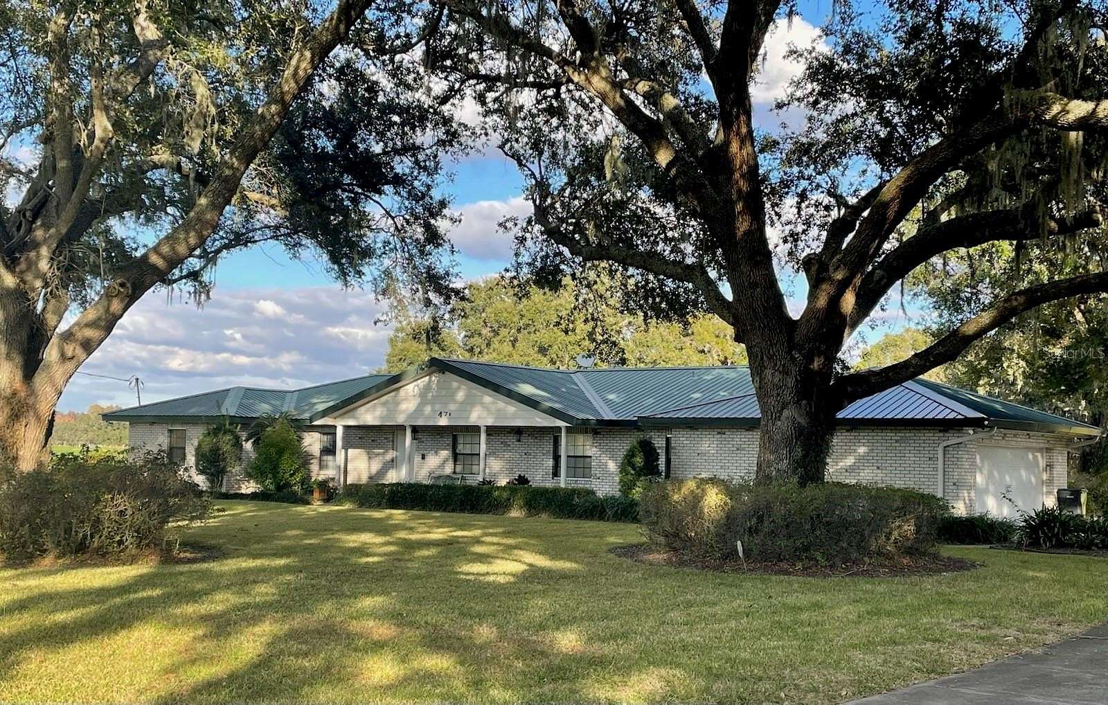 10.4 Acres of Land with Home for Sale in Dover, Florida