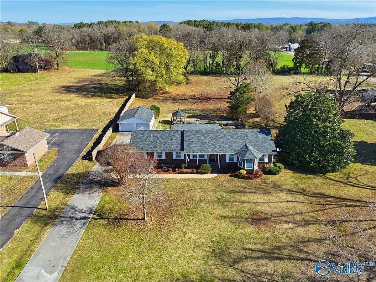 1.84 Acres of Residential Land with Home for Sale in New Hope, Alabama