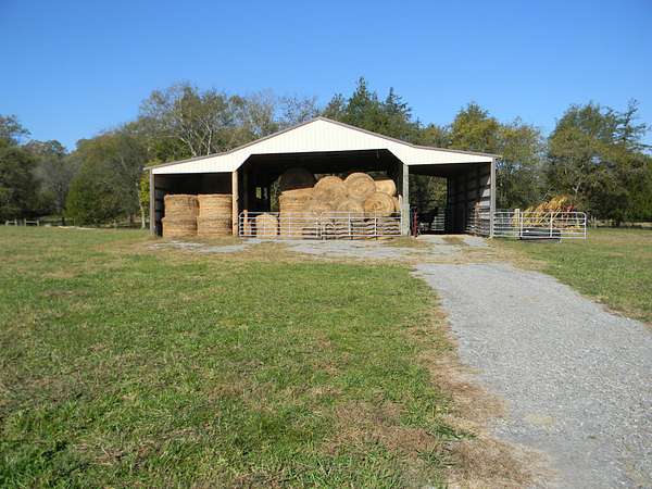 15.3 Acres of Agricultural Land for Sale in Fayetteville, Tennessee