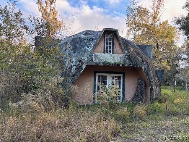 4 Acres of Residential Land with Home for Sale in Floral City, Florida