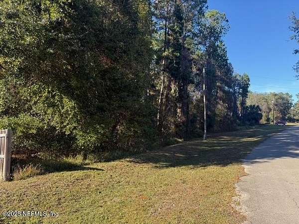 0.61 Acres of Land for Sale in Grandin, Florida