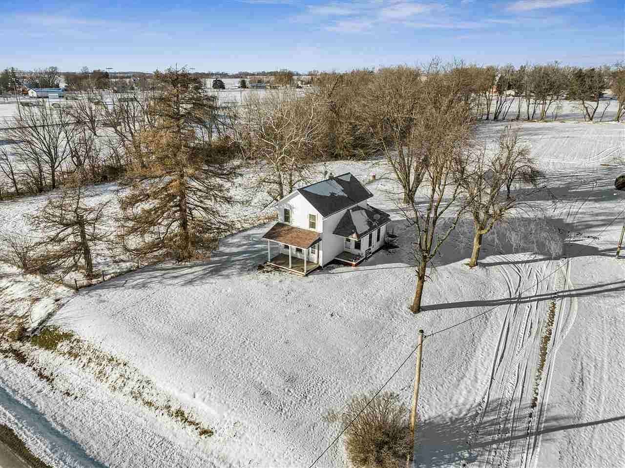 2 Acres of Residential Land with Home for Sale in Keswick, Iowa