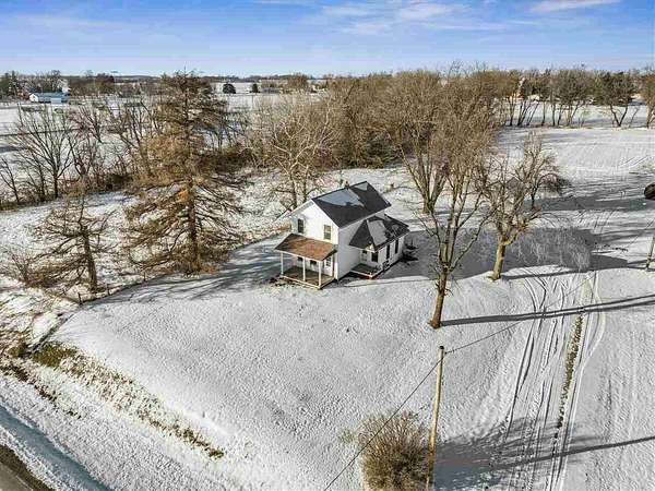 2 Acres of Residential Land with Home for Sale in Keswick, Iowa