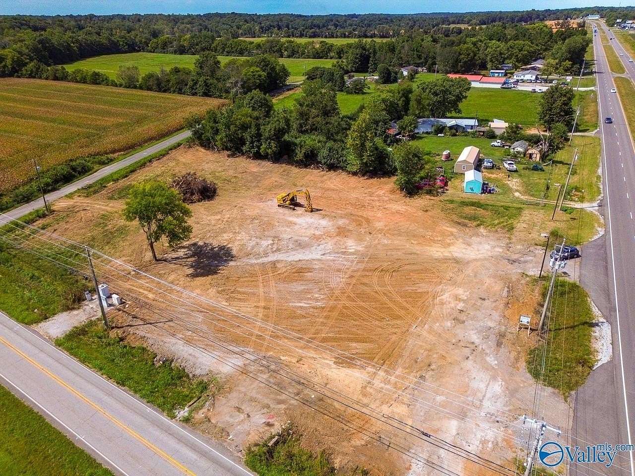2 Acres of Commercial Land for Sale in Hazel Green, Alabama