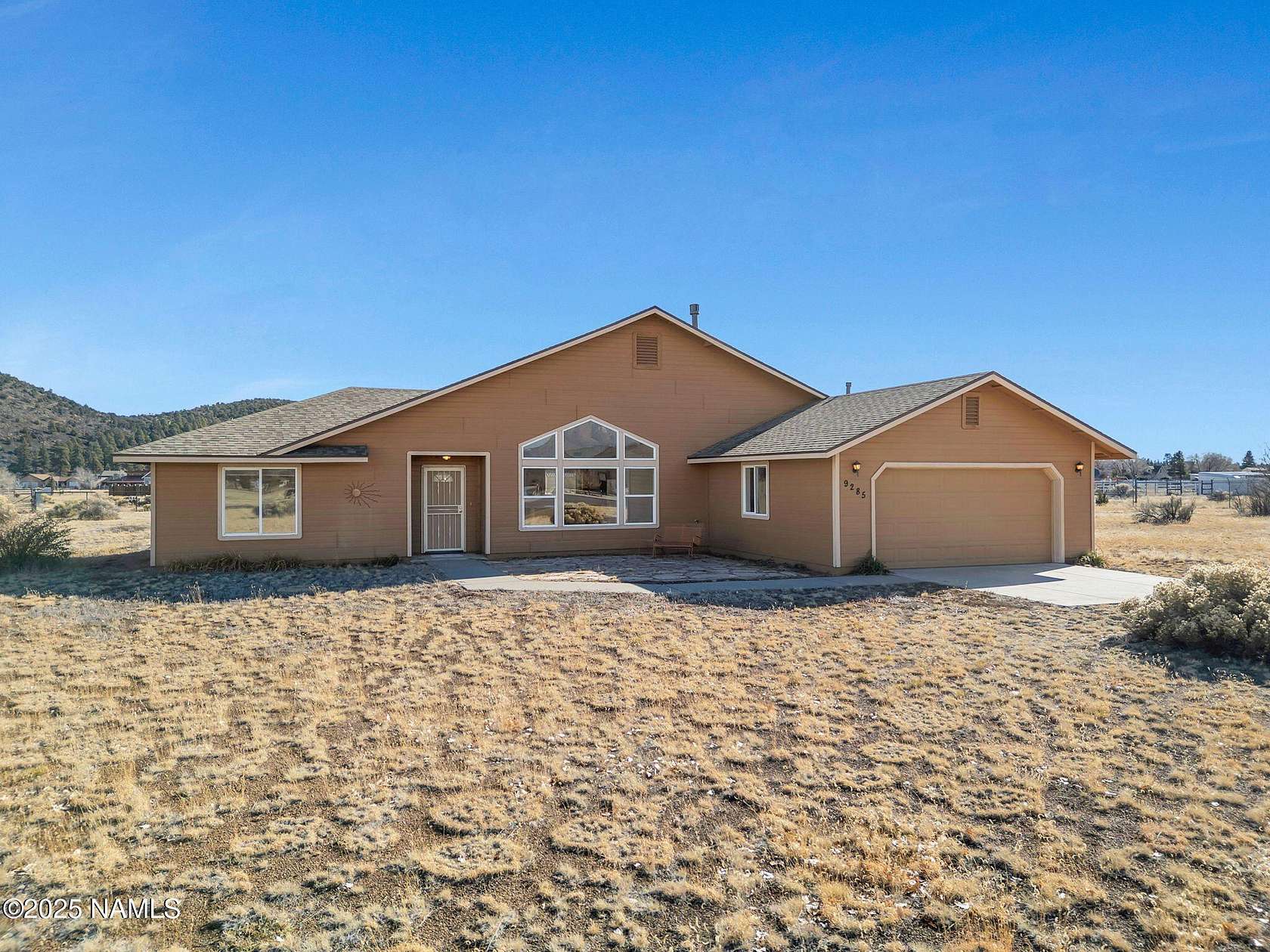 2.46 Acres of Residential Land with Home for Sale in Flagstaff, Arizona