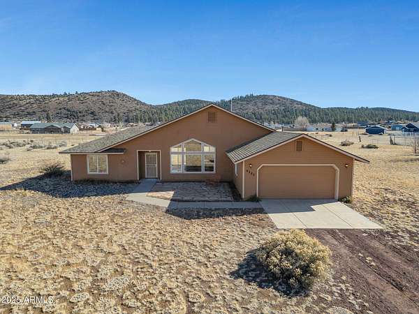 2.46 Acres of Land with Home for Sale in Flagstaff, Arizona