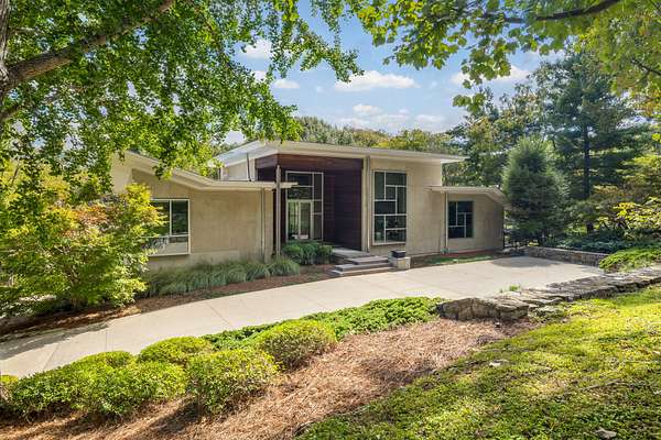 5.37 Acres of Residential Land with Home for Auction in Nashville, Tennessee