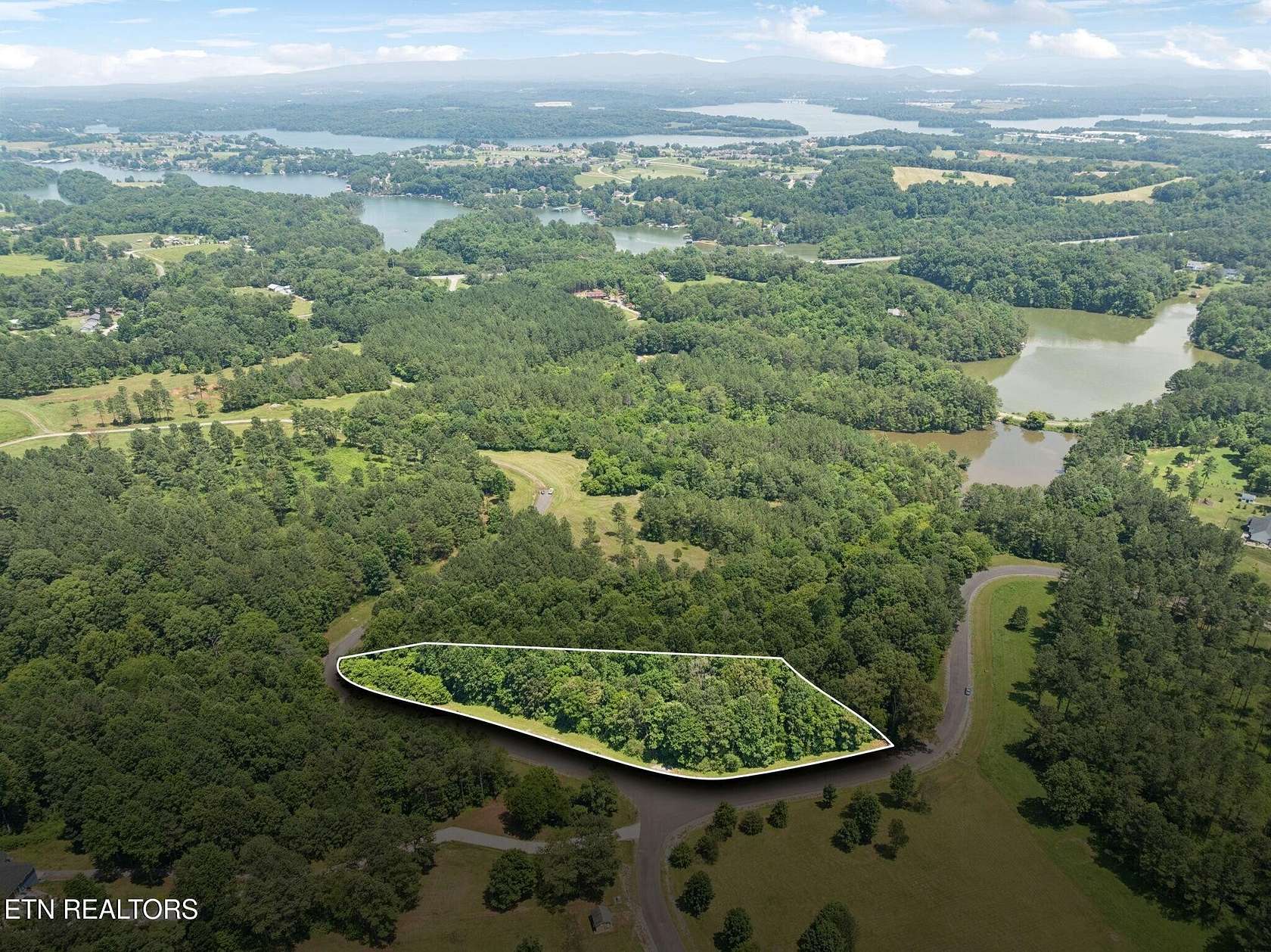 2.54 Acres of Residential Land for Sale in Vonore, Tennessee