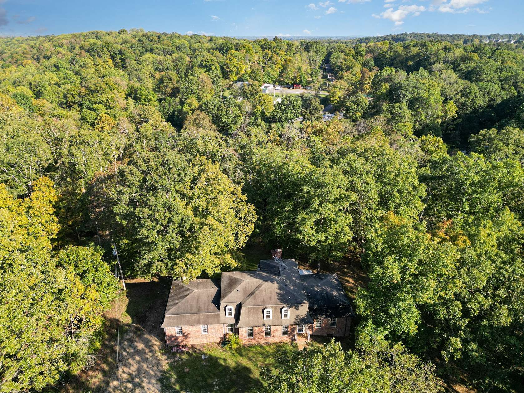 8.88 Acres of Residential Land with Home for Sale in Dickson, Tennessee