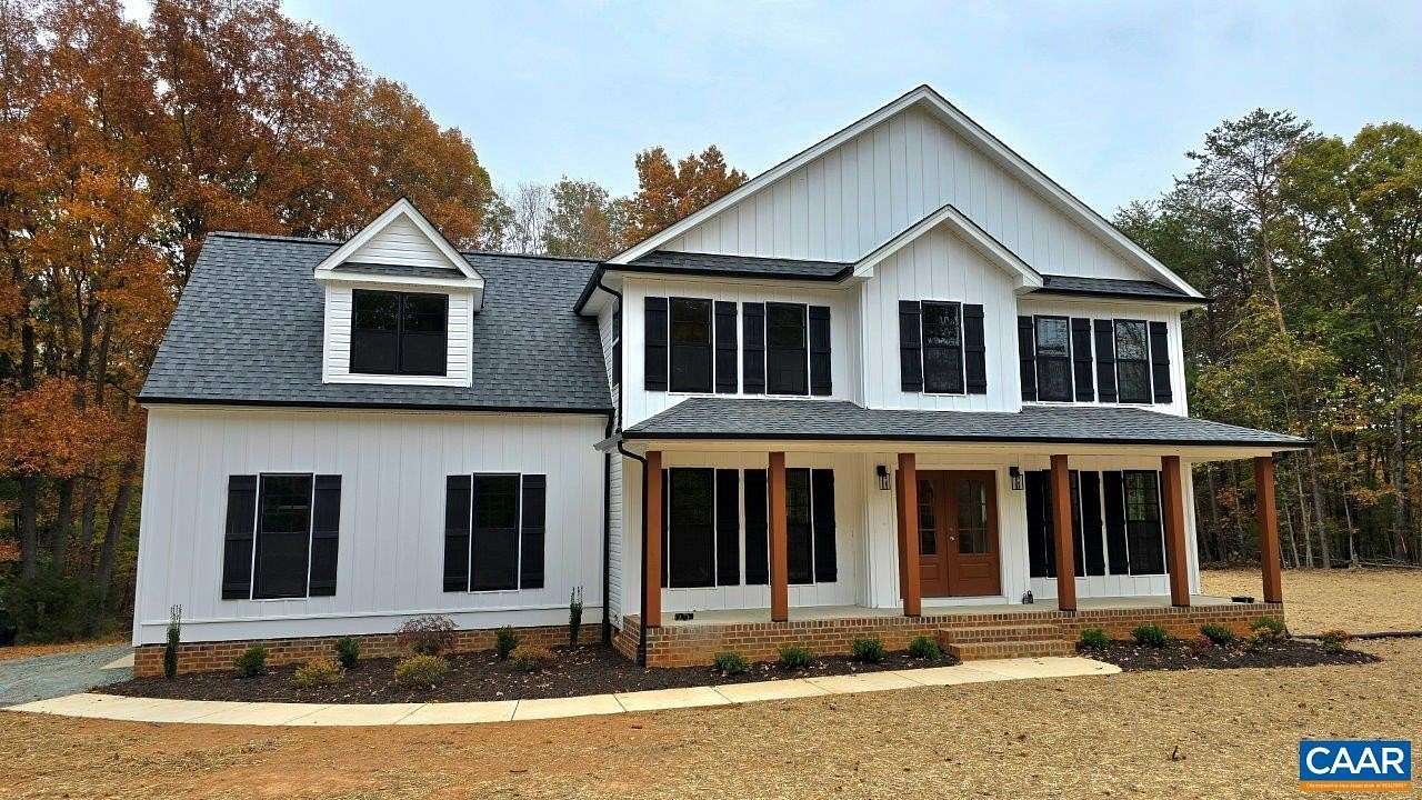 1.52 Acres of Residential Land with Home for Sale in Louisa, Virginia