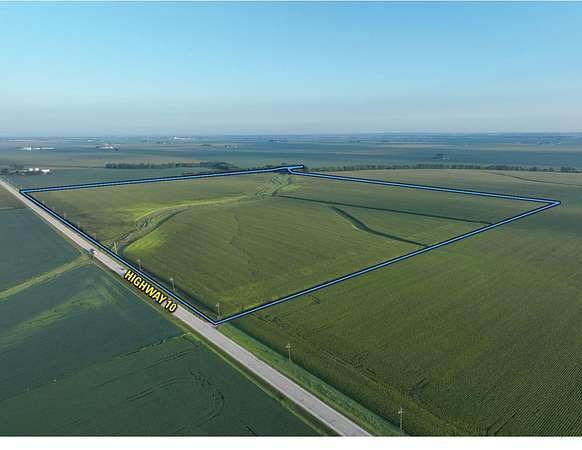 139 Acres of Recreational Land & Farm for Sale in Beason, Illinois