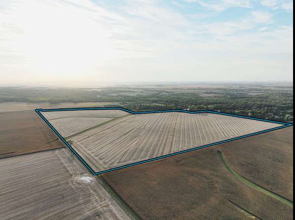 148 Acres of Recreational Land & Farm for Sale in Monticello, Illinois