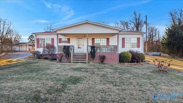 1.6 Acres of Residential Land with Home for Sale in Fort Payne, Alabama