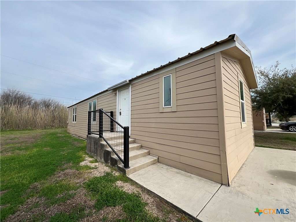 6.4 Acres of Residential Land with Home for Lease in New Braunfels, Texas