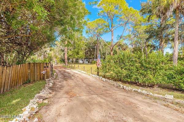 5 Acres of Improved Residential Land for Sale in Holly Hill, Florida