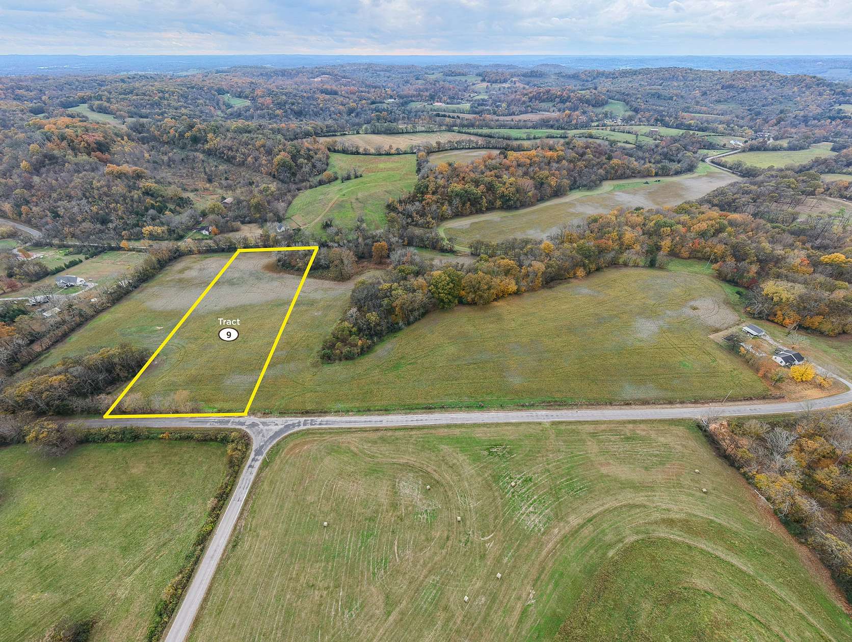 5.3 Acres of Residential Land for Sale in Williamsport, Tennessee