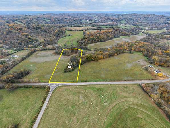 5.44 Acres of Residential Land for Sale in Williamsport, Tennessee