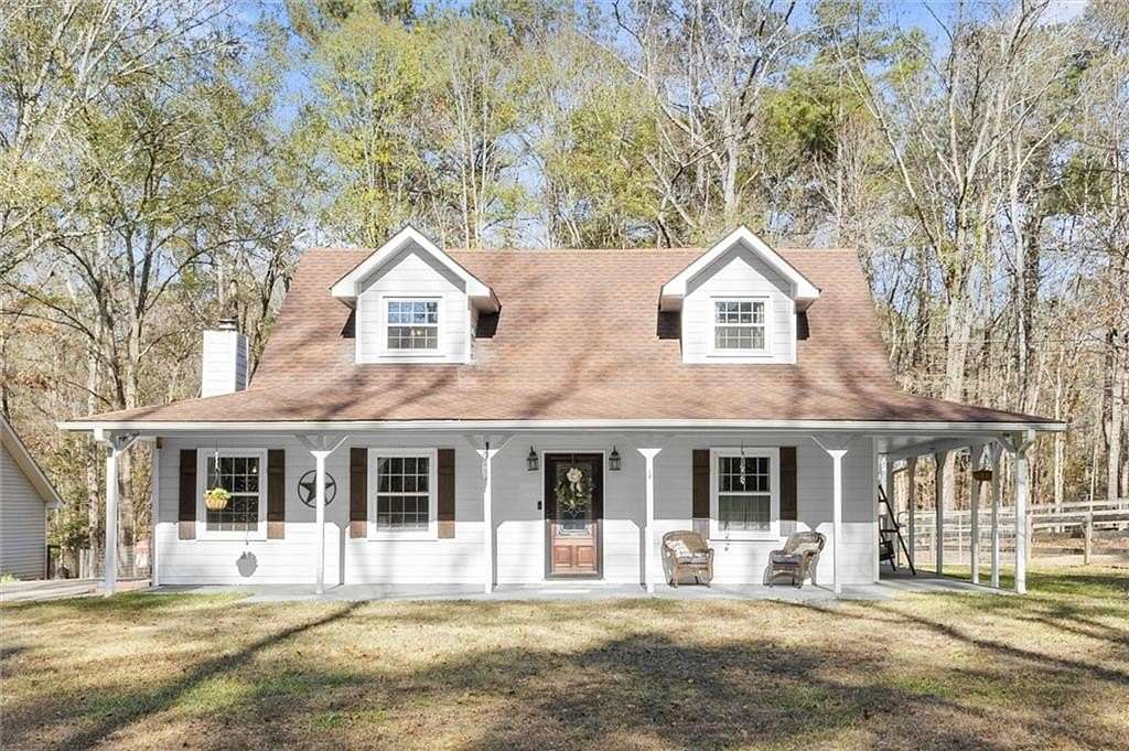 2.8 Acres of Residential Land with Home for Sale in Covington, Georgia
