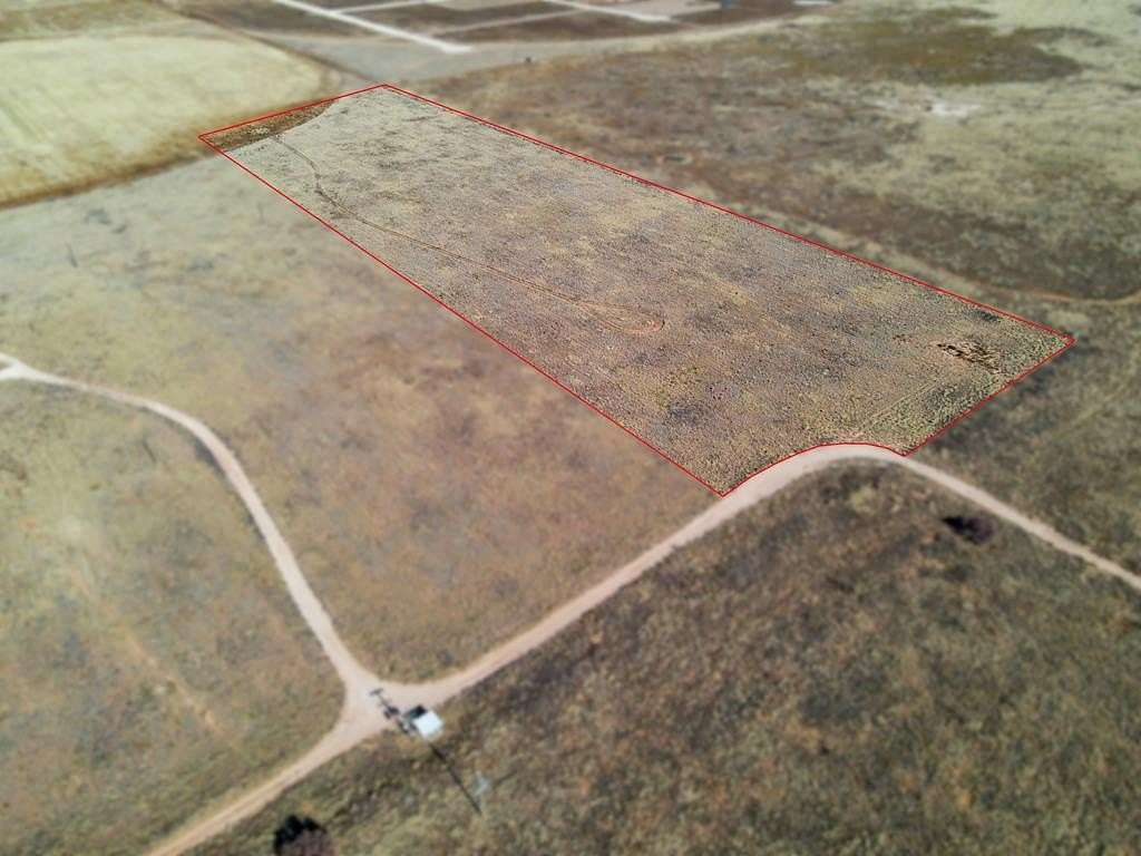 10.9 Acres of Mixed-Use Land for Sale in Seminole, Texas