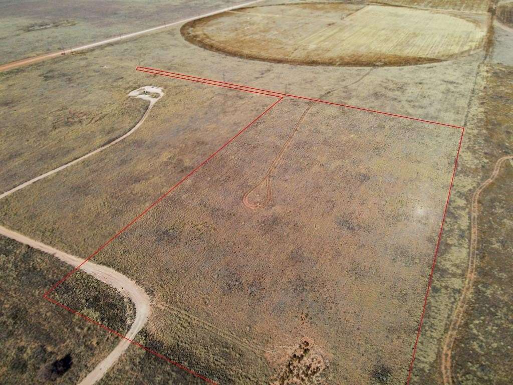 10.9 Acres of Mixed-Use Land for Sale in Seminole, Texas