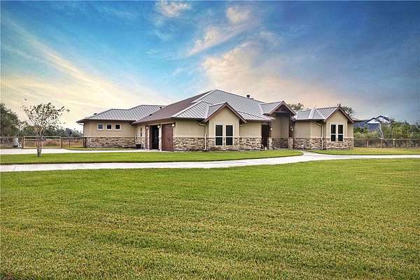 3.25 Acres of Residential Land with Home for Sale in Rockport, Texas