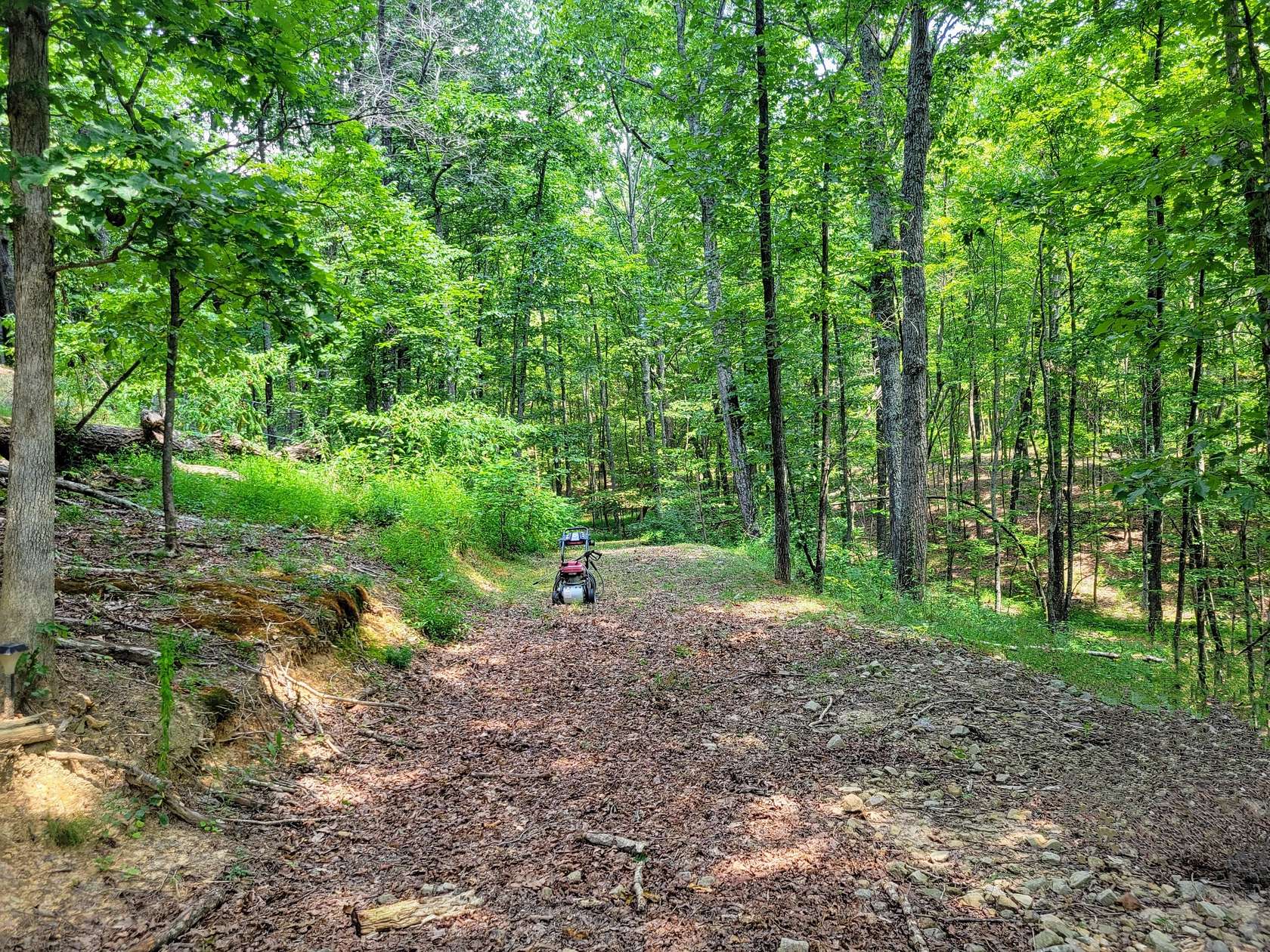 3.52 Acres of Land for Sale in South Pittsburg, Tennessee