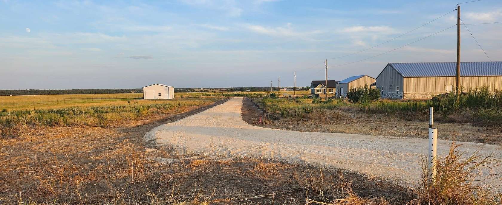 1 Acre of Land for Sale in Coupland, Texas