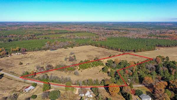 13.5 Acres of Recreational & Residential Land for Sale in Linden, Texas