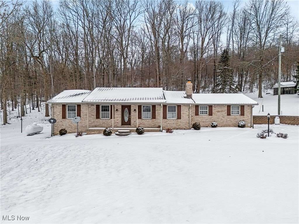 2 Acres of Residential Land with Home for Sale in Minerva, Ohio