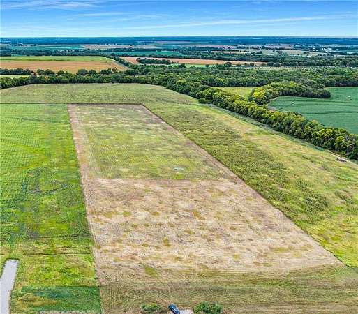 10 Acres of Residential Land for Sale in Wellsville, Kansas