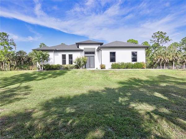 2.5 Acres of Residential Land with Home for Sale in Naples, Florida