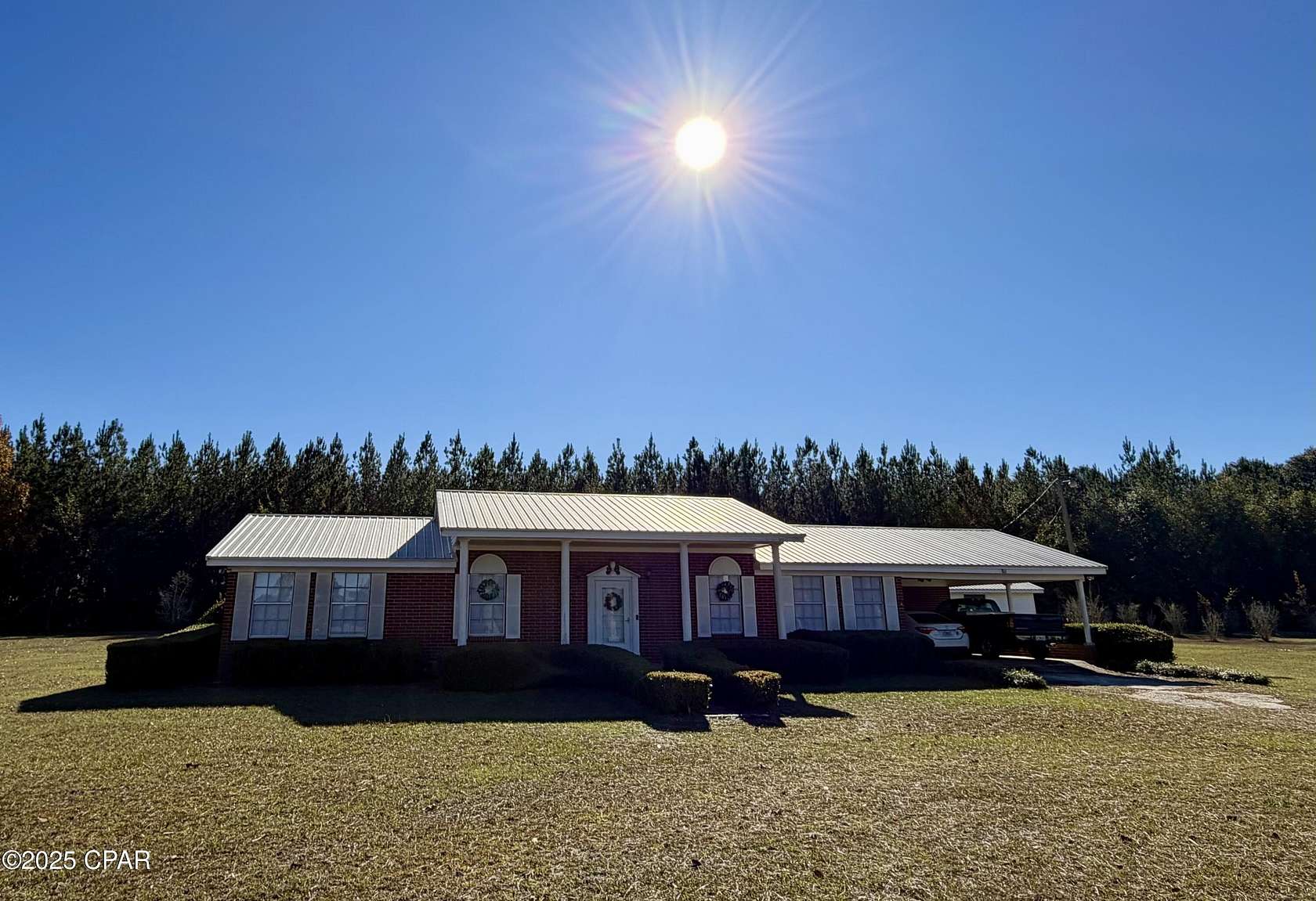 2.75 Acres of Residential Land with Home for Sale in Bascom, Florida