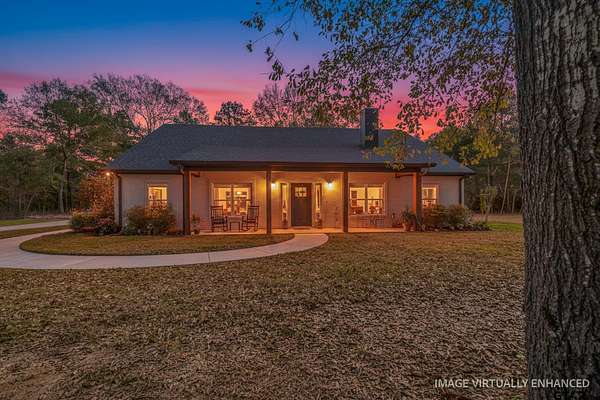 22 Acres of Land with Home for Sale in Jacksonville, Texas