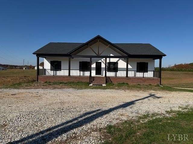 14.5 Acres of Land with Home for Sale in Appomattox, Virginia